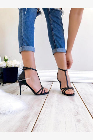Touchy İnce Topuk 10 Cm Siyah Topuklu Ayakkabı