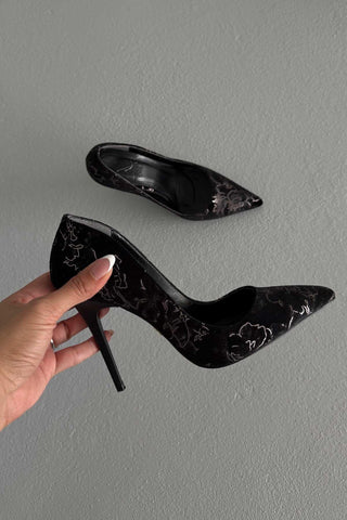 Nadja İnce Topuk 10 Cm Siyah Nakış Desenli Stiletto