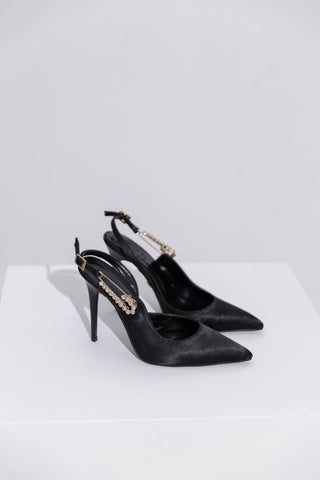 Brooch Aksesuar Detaylı İnce Topuk 10 Cm Siyah Saten Stiletto