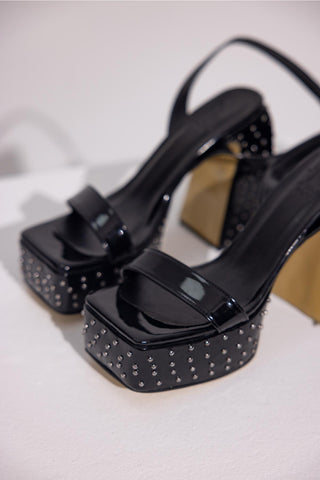 Polka Taş Detaylı Kalın Topuk 12 Cm Siyah Rugan Platform