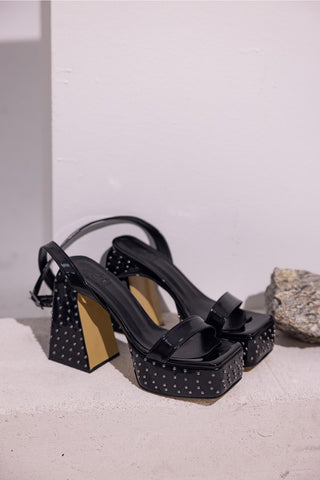 Polka Taş Detaylı Kalın Topuk 12 Cm Siyah Rugan Platform
