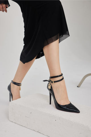 Zemes Toka Detaylı İnce Topuk 10 Cm Siyah Rugan Stiletto