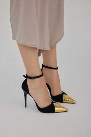 Fara Altın Detaylı İnce Topuk 10 Cm Siyah Süet Stiletto