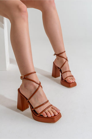 Bente Bilekten Bantlı Kalın Topuk 11 Cm Taba Mat Platform