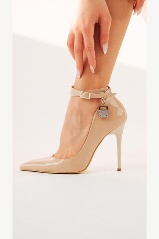 Zemes Toka Detaylı İnce Topuk 10 Cm Ten Rugan Stiletto