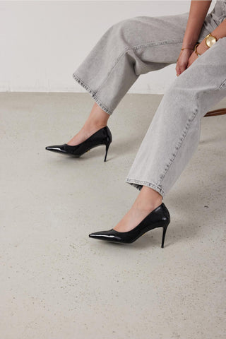 Urbane İnce Topuk 8 Cm Siyah Rugan Stiletto