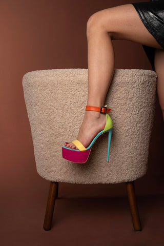 Jaxie Bilekten Bantlı İnce Topuk 15 Cm Renkli Platform