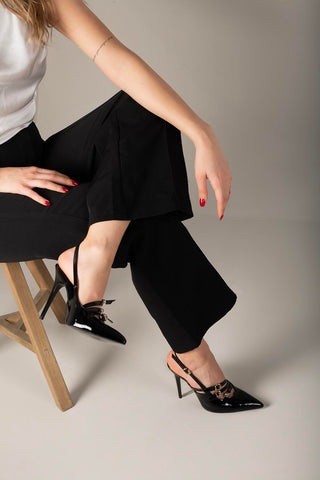 Ciza Üç Bantlı Toka Detaylı İnce Topuk 10 Cm Siyah Rugan Stiletto