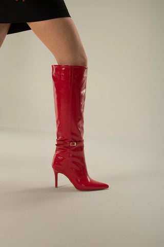 Noelle Toka Detaylı İnce Topuk 10 Cm Kırmızı Kırışık Rugan Çizme