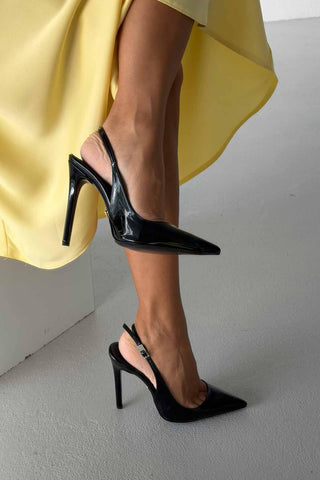 Awed Taşlı Toka Detaylı İnce Topuk 12 Cm Siyah Rugan Stiletto