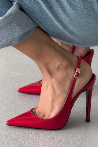 Awed Taşlı Toka Detaylı İnce Topuk 12 Cm Kırmızı Rugan Stiletto