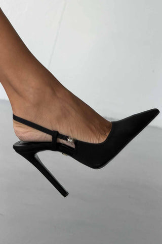 Waft Toka Detaylı İnce Topuk 12 Cm Siyah Mat Saten Stiletto