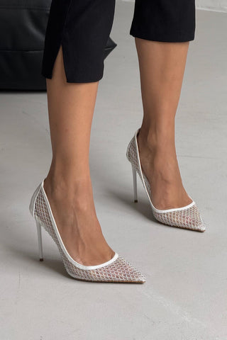Romy Taş Detaylı Fileli İnce Topuk 10 Cm Beyaz Rugan Stiletto