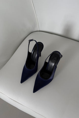 Elu Taşlı Toka Detaylı İnce Topuk 12 Cm Lacivert Saten Stiletto