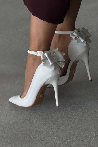 Damia Bilekten Bantlı Papyon Detaylı İnce Topuk 10 Cm Beyaz Mat Stiletto