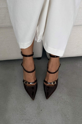 Ava Üç Bantlı İnce Topuk 10 Cm Acı Kahve Rugan Stiletto