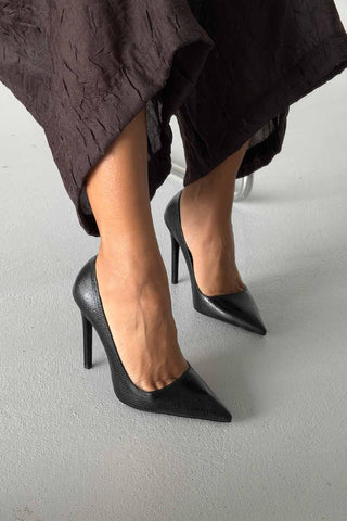 Fia İnce Topuk 12 Cm Siyah Yılan Desenli Stiletto
