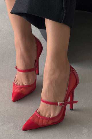 Mona Taşlı Toka Detaylı İnce Topuk 10 Cm Kırmızı Tül Stiletto