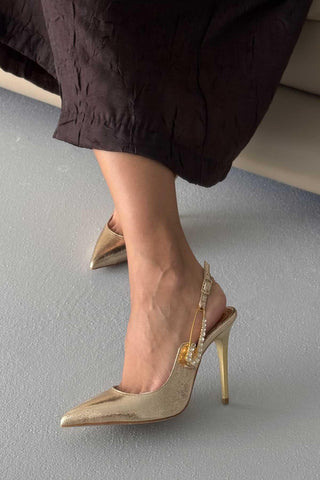 Brooch Aksesuar Detaylı İnce Topuk 10 Cm Gold Stiletto