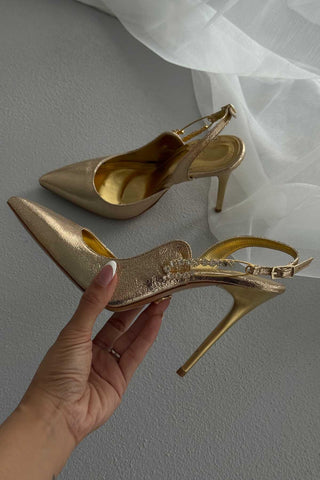 Brooch Aksesuar Detaylı İnce Topuk 10 Cm Gold Stiletto