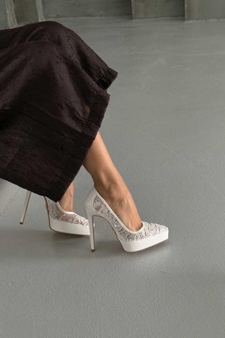 Riet İnce Topuk 13 Cm Beyaz Dantelli Platform