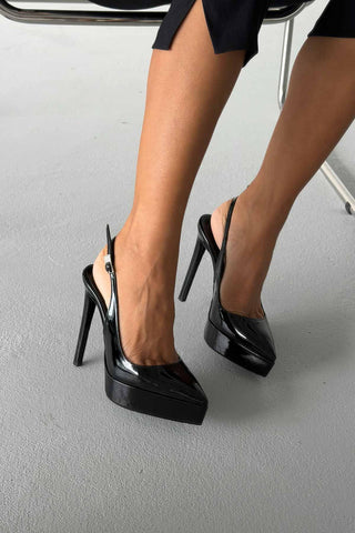 Dovie Taşlı Toka Detaylı İnce Topuk 13 Cm Siyah Rugan Platform
