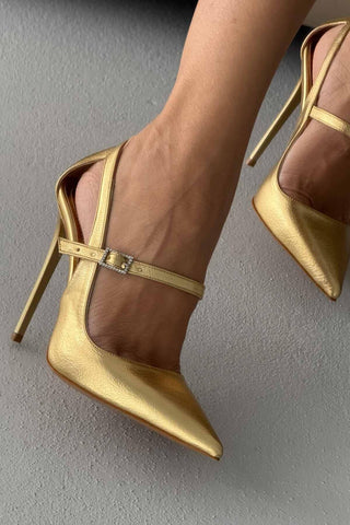Leida Taşlı Toka Detaylı İnce Topuk 12 Cm Gold Kırışık Stiletto
