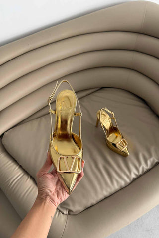 Lena V Detaylı İnce Topuk 13 Cm Gold Platform