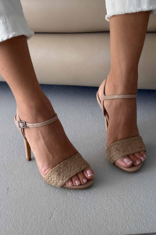 Tease Örgülü İnce Topuk 10 Cm Krem Topuklu Ayakkabı