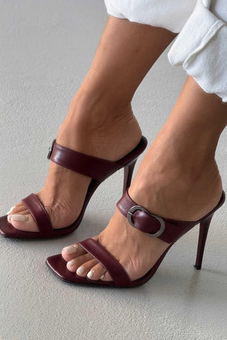 Zusa Toka Detaylı İnce Topuk 10 Cm Bordo Mat Terlik