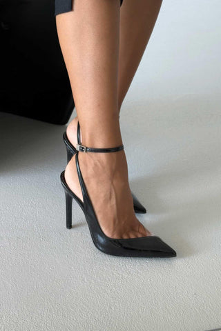 Prem Şeffaf Detaylı Taşlı Tokalı İnce Topuk 12 Cm Siyah Rugan Ve Şeffaf Stiletto