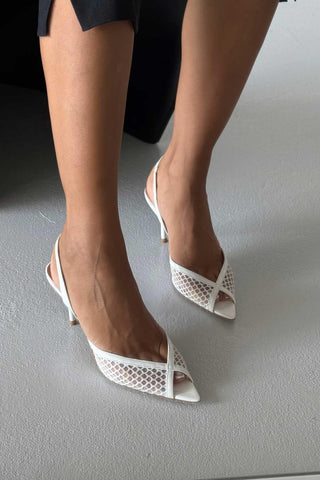 Nina File Detaylı İnce Topuk 8 Cm Beyaz File Stiletto