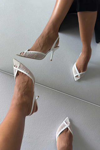 Nina File Detaylı İnce Topuk 8 Cm Beyaz File Stiletto