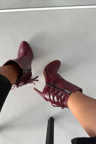 Tressed Bağcık Detaylı İnce Topuk 10 Cm Bordo Mat Bot