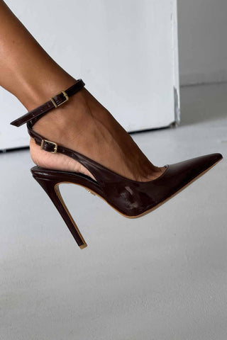 Zion Toka Detaylı İnce Topuk 12 Cm Acı Kahve Rugan Stiletto