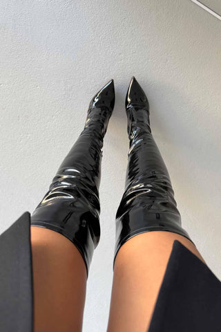 Lotta Streç Diz Üstü İnce Topuk 13 Cm Siyah Rugan Platform