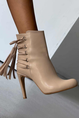 Tressed Bağcık Detaylı İnce Topuk 10 Cm Nude Mat Bot