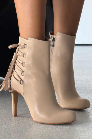 Tressed Bağcık Detaylı İnce Topuk 10 Cm Nude Mat Bot