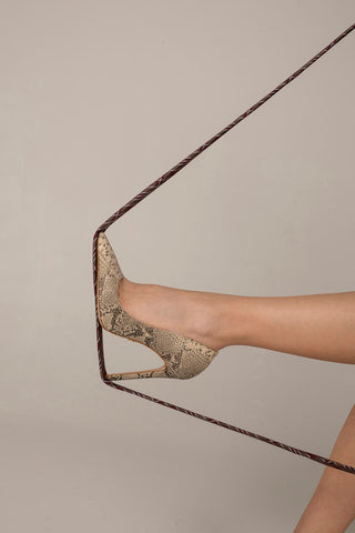 Fia İnce Topuk 12 Cm Kahve Ten Yılan Desenli Stiletto