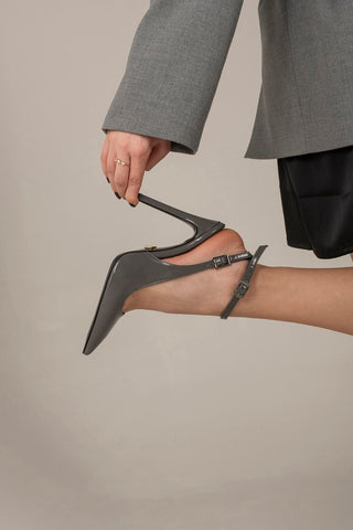 Zion Toka Detaylı İnce Topuk 12 Cm Gri Rugan Stiletto