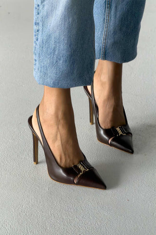 Cassia Aksesuar Detaylı İnce Topuk 12 Cm Acı Kahve Mat Stiletto