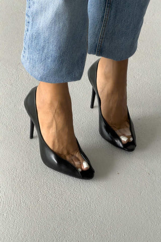 Loan Şeffaf Detaylı İnce Topuk 10 Cm Siyah Mat Stiletto