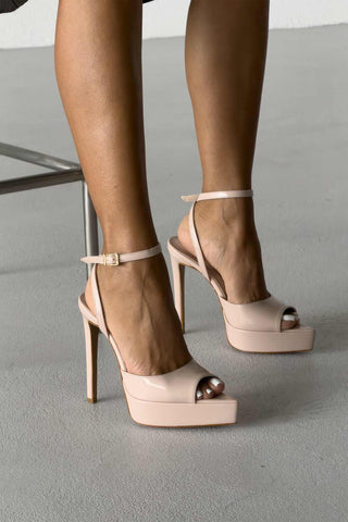Linus Bilekten Bantlı İnce Topuk 13 Cm Nude Rugan Platform