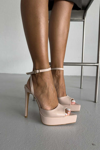 Linus Bilekten Bantlı İnce Topuk 13 Cm Nude Rugan Platform