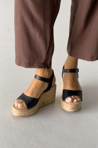 Oliver Hakiki Deri Dolgu Topuk 8 Cm Siyah Mat Sandalet
