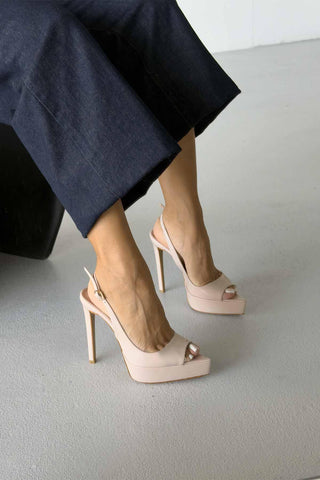 Heimdall Toka Detaylı İnce Topuk 13 Cm Nude Rugan Platform
