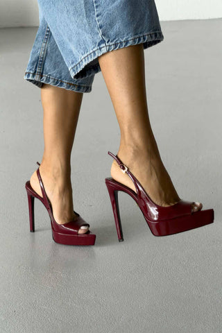 Heimdall Toka Detaylı İnce Topuk 13 Cm Bordo Rugan Platform