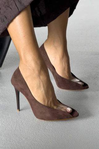 Loan Şeffaf Detaylı İnce Topuk 10 Cm Acı Kahve Süet Stiletto