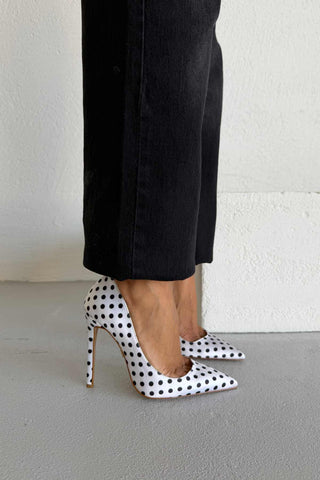 Fia İnce Topuk 12 Cm Beyaz Siyah Puantiyeli Stiletto