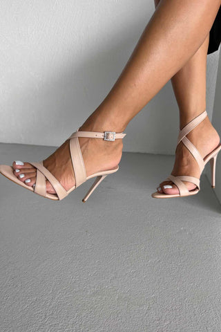 Mysaria Taşlı Tokalı İnce Topuk 10 Cm Nude Mat Topuklu Ayakkabı